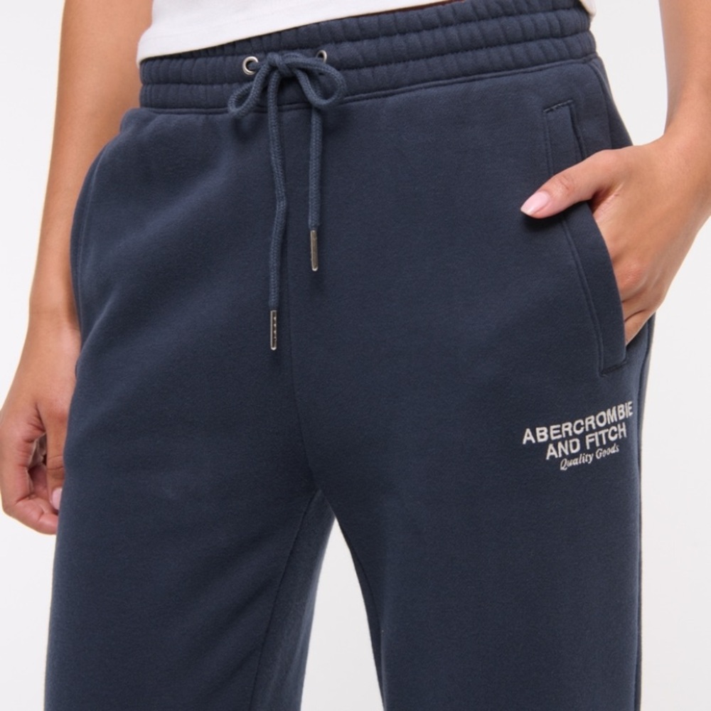 oversized sunday jogger - Picture 4 of 12